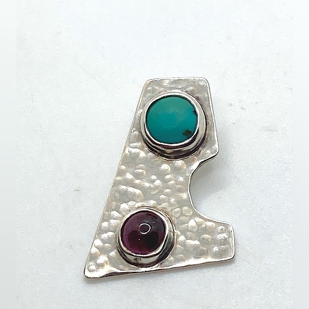 Vtg Sterling Turquoise & Amethyst Cabochon Hammered Design Pendant / 1.1” x .8”